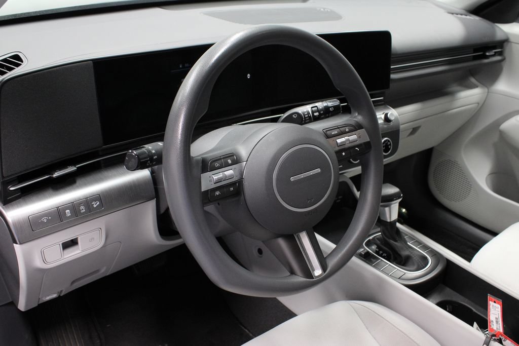 Certified 2024 Hyundai Kona SE AWD/4WD image 24
