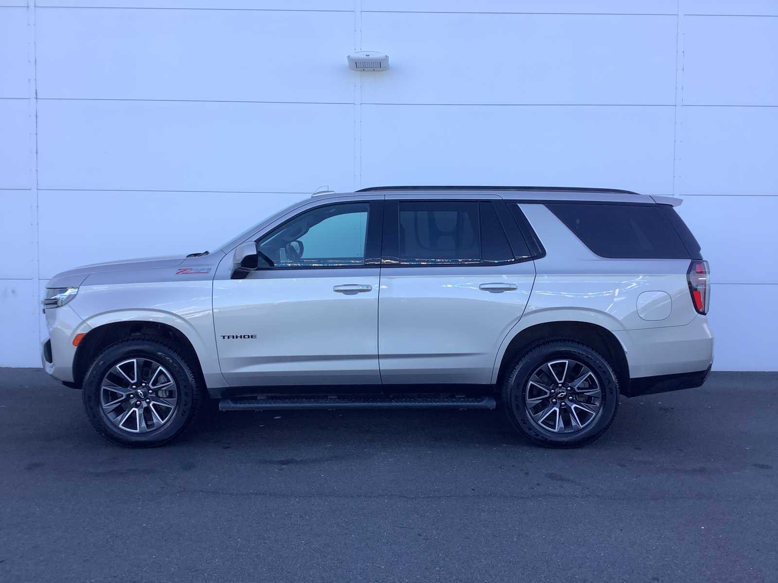 Used 2021 Chevrolet Tahoe Z71 w/ Rear Media and Nav Package image 2