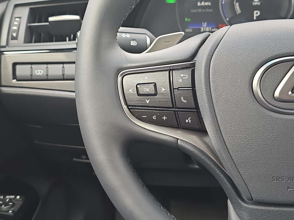 Used 2025 Lexus ES 300h w/ Premium Package FWD image 19
