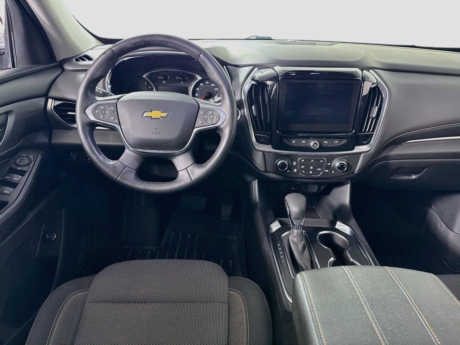 Used 2021 Chevrolet Traverse LT AWD/4WD image 2