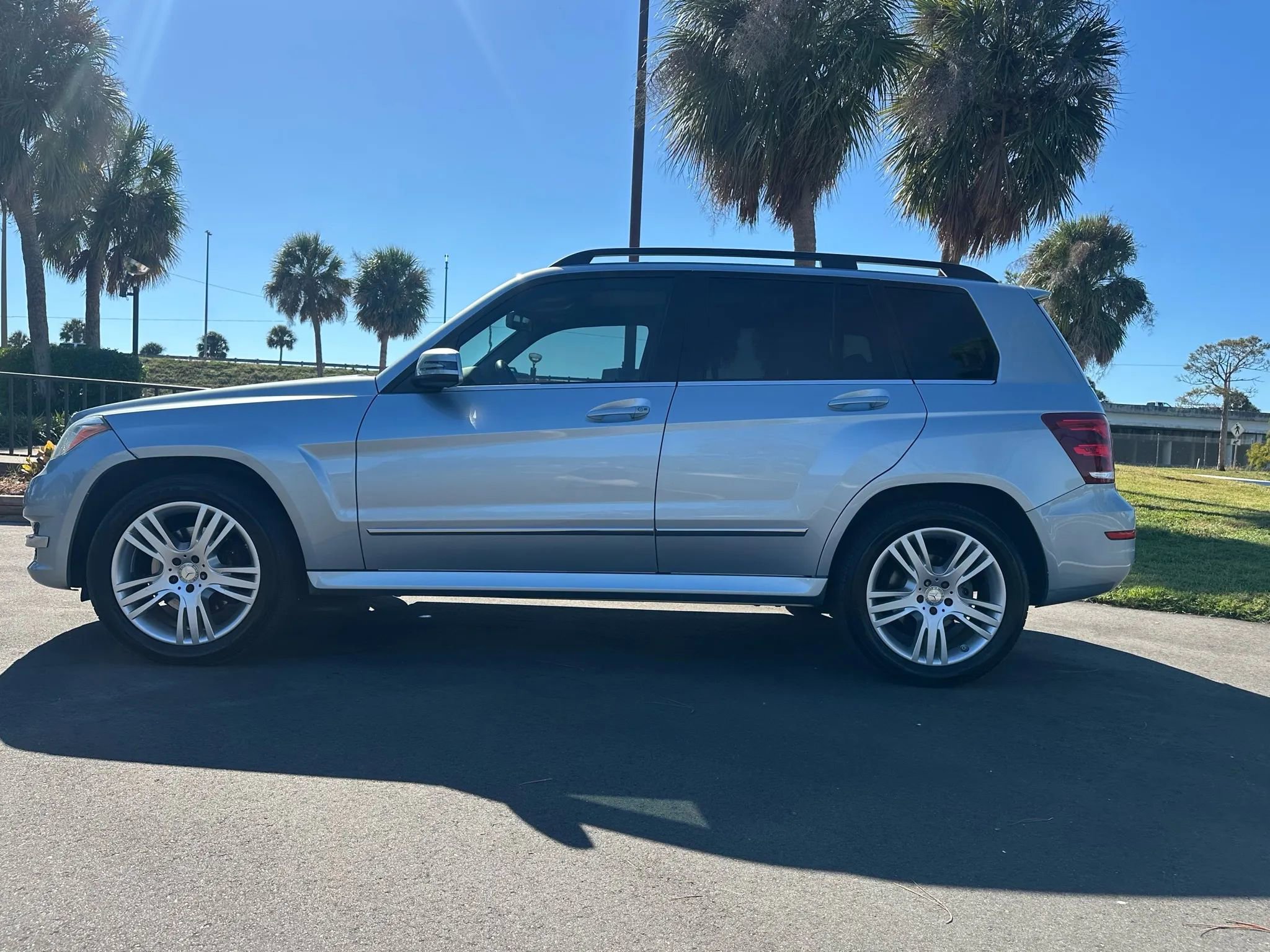 Used 2013 Mercedes-Benz GLK 350 2WD image 9