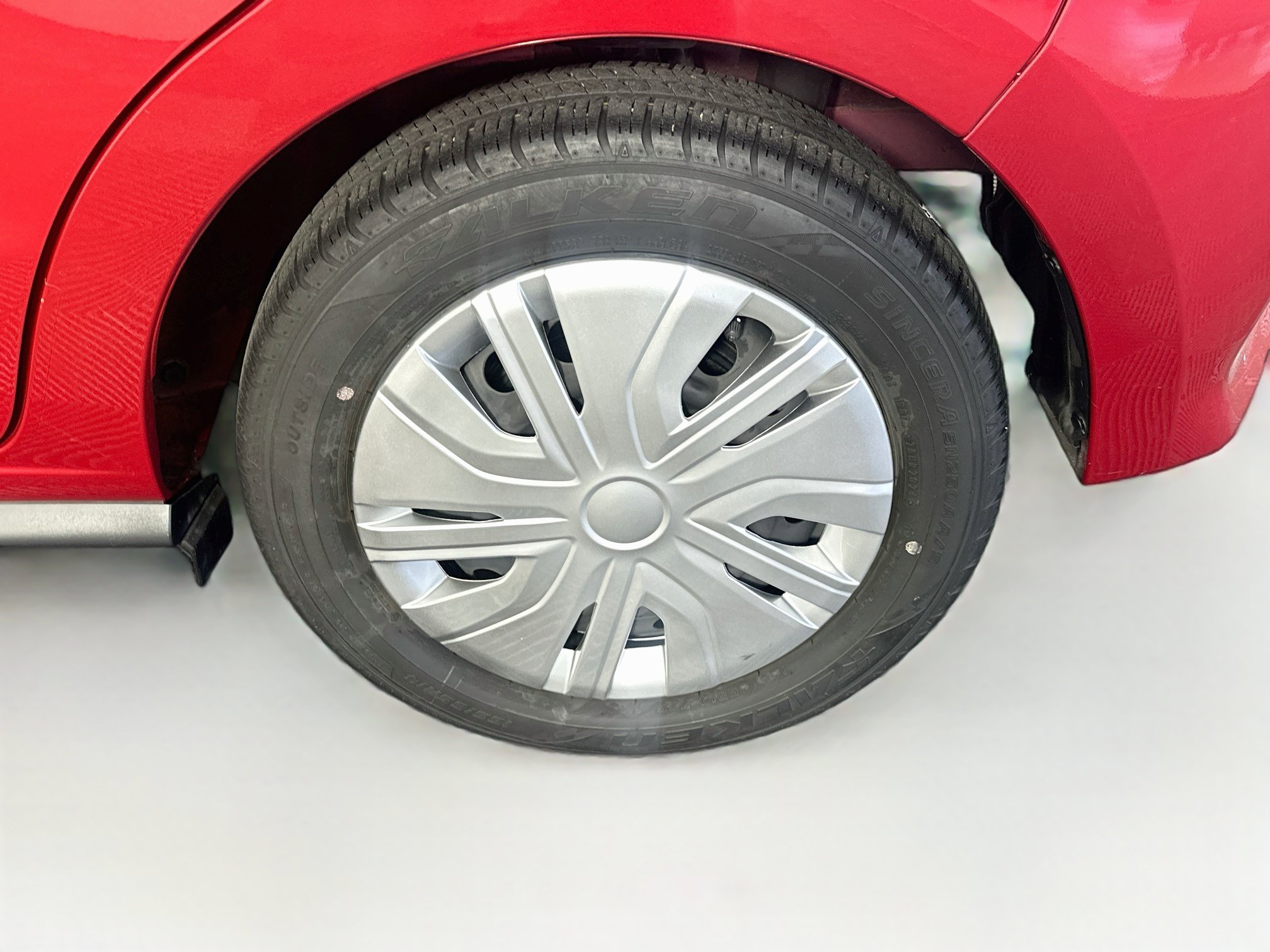 Used 2024 Mitsubishi Mirage ES FWD image 11