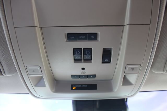 Used 2016 Chevrolet Silverado 1500 High Country image 41