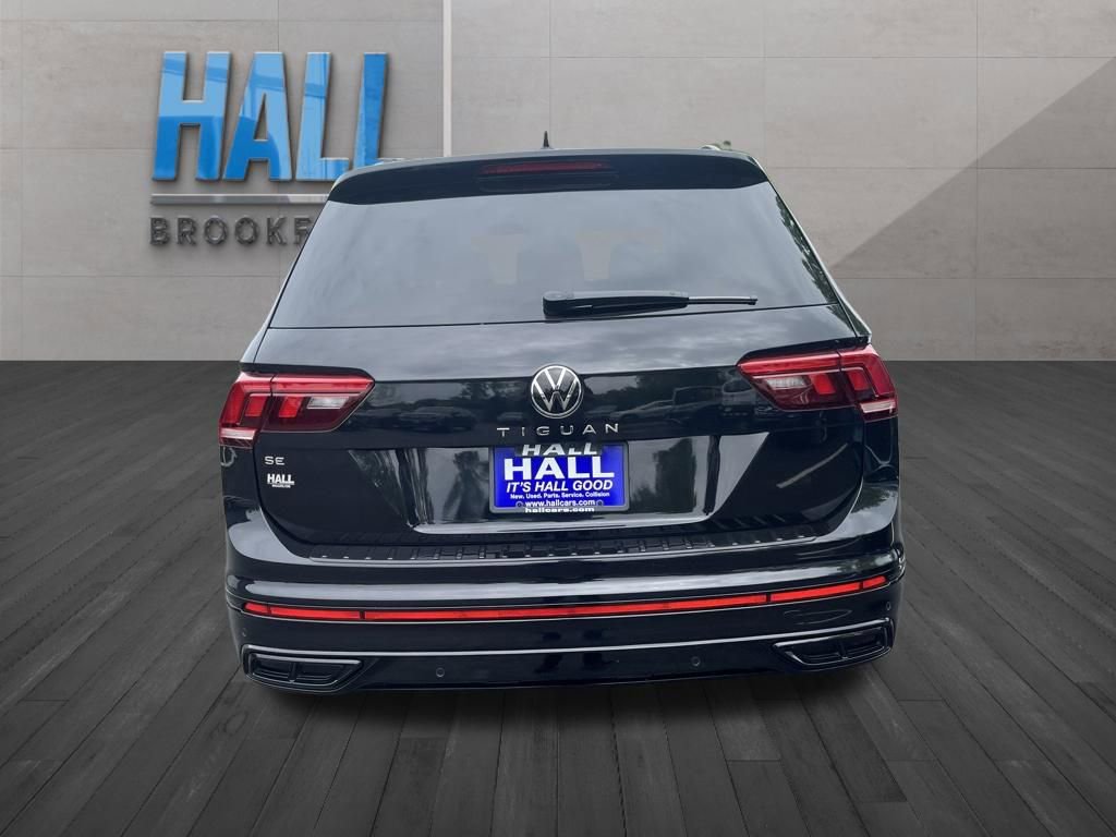 Certified 2024 Volkswagen Tiguan SE R-Line FWD image 5