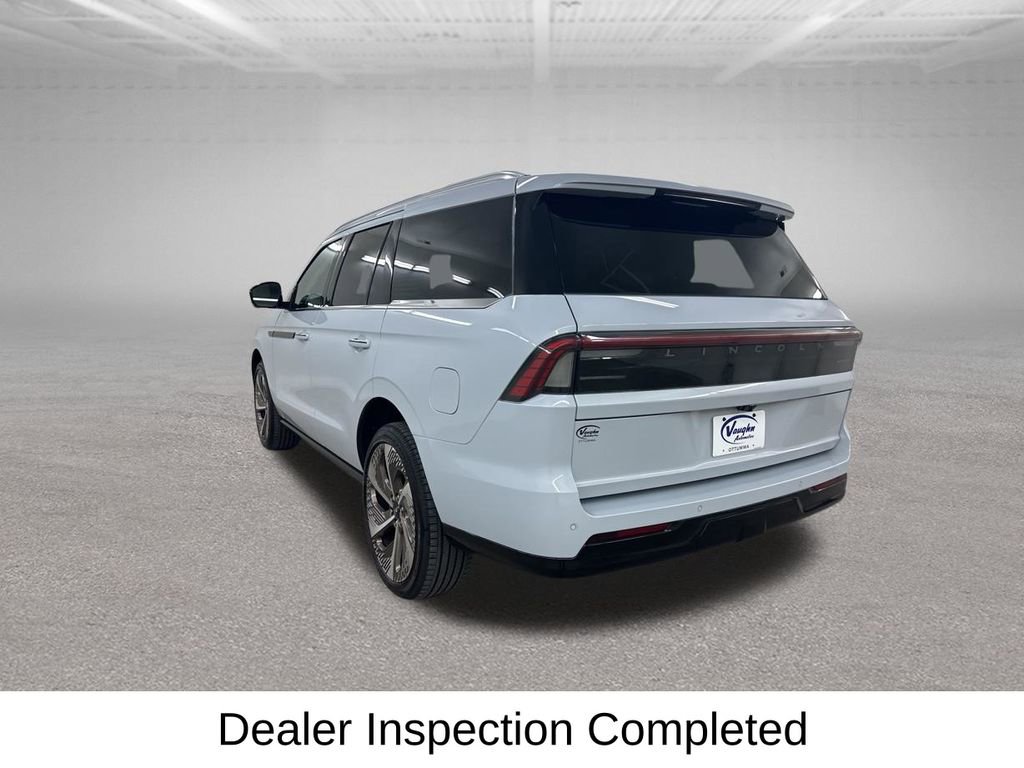 Used 2026 Lincoln Navigator Black Label image 9