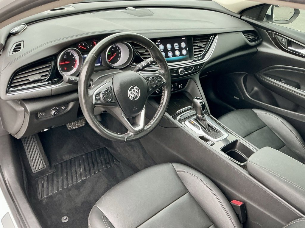 Used 2018 Buick Regal Essence w/ Driver Confidence Package #1 image 36