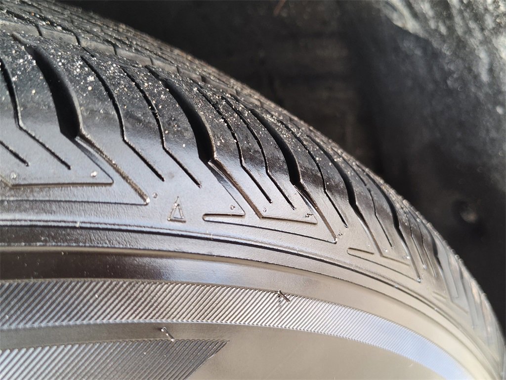 Used 2024 Honda CR-V LX image 17