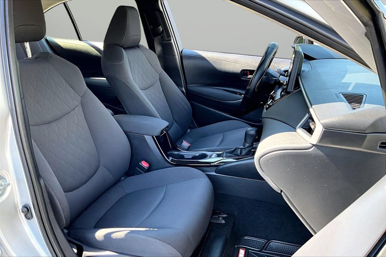 Used 2022 Toyota Corolla LE FWD image 21