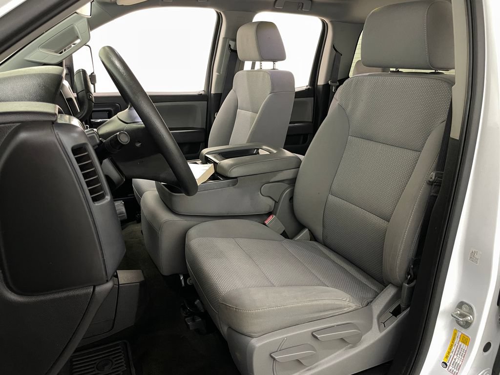 Used 2017 Chevrolet Silverado 1500 Custom w/ Custom Convenience Package AWD/4WD image 12