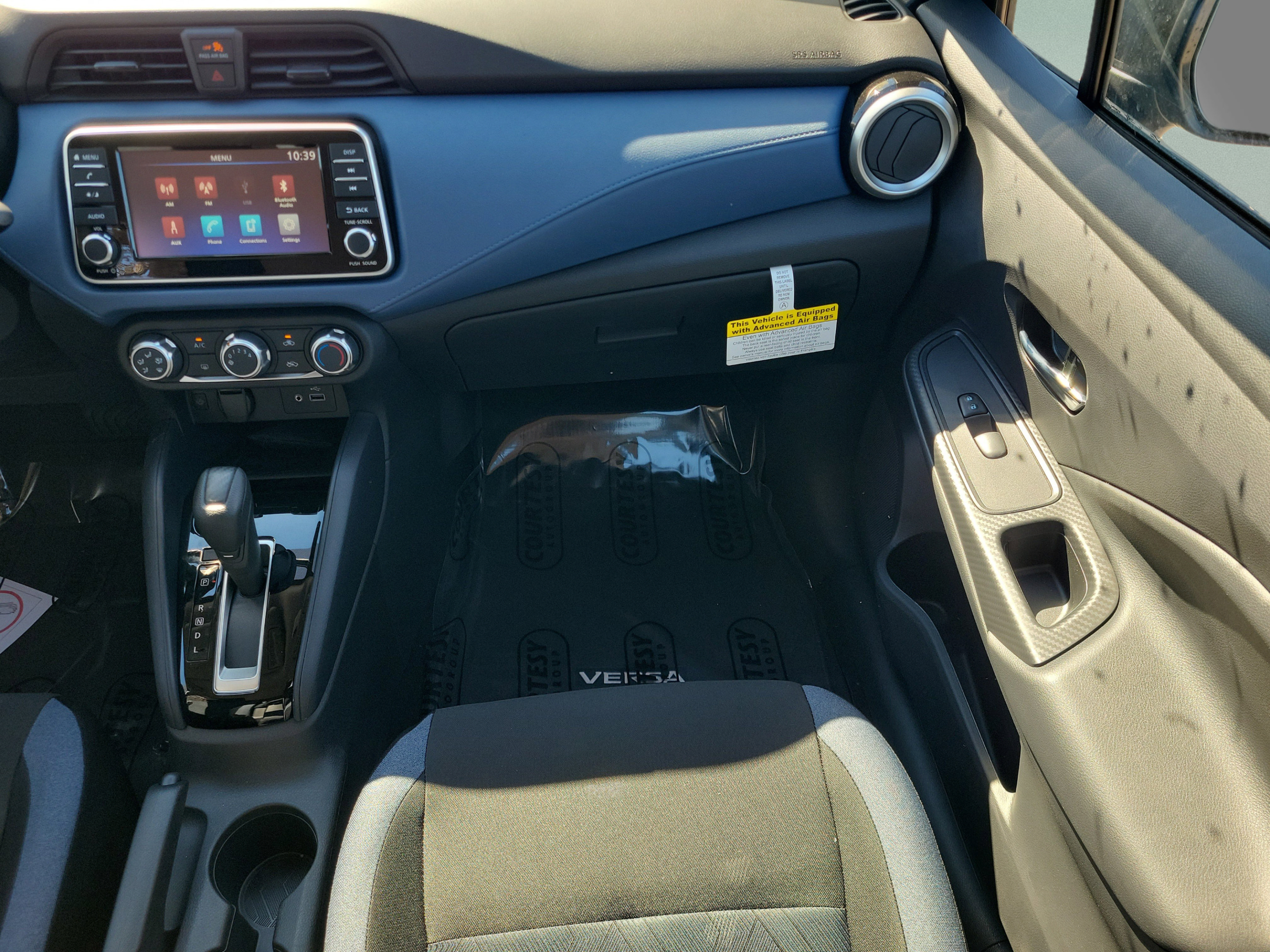 Certified 2025 Nissan Versa SV w/ Trunk Package FWD image 15