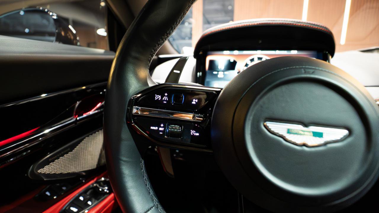 Used 2024 Aston Martin DB12 Coupe RWD image 11