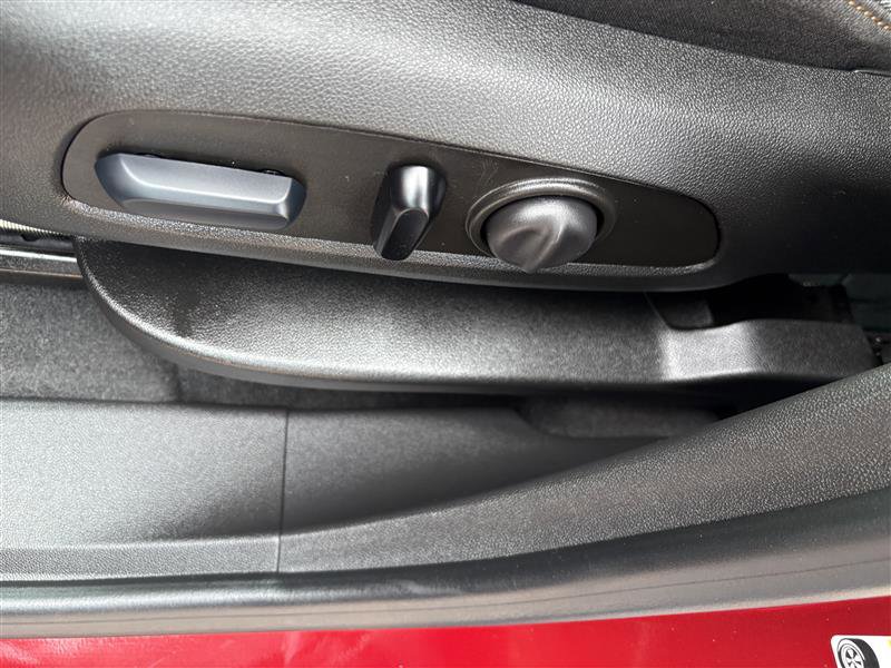 Used 2024 Chevrolet Equinox LT image 7