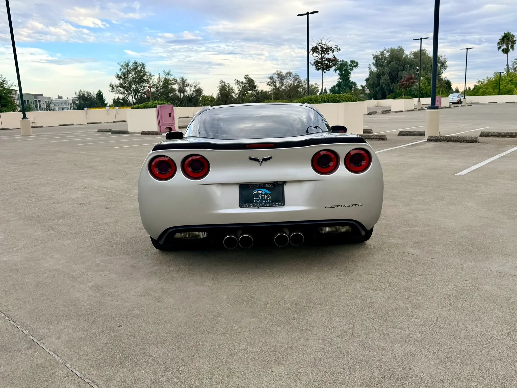 Used 2007 Chevrolet Corvette Coupe w/ Preferred Equipment Group RWD image 6