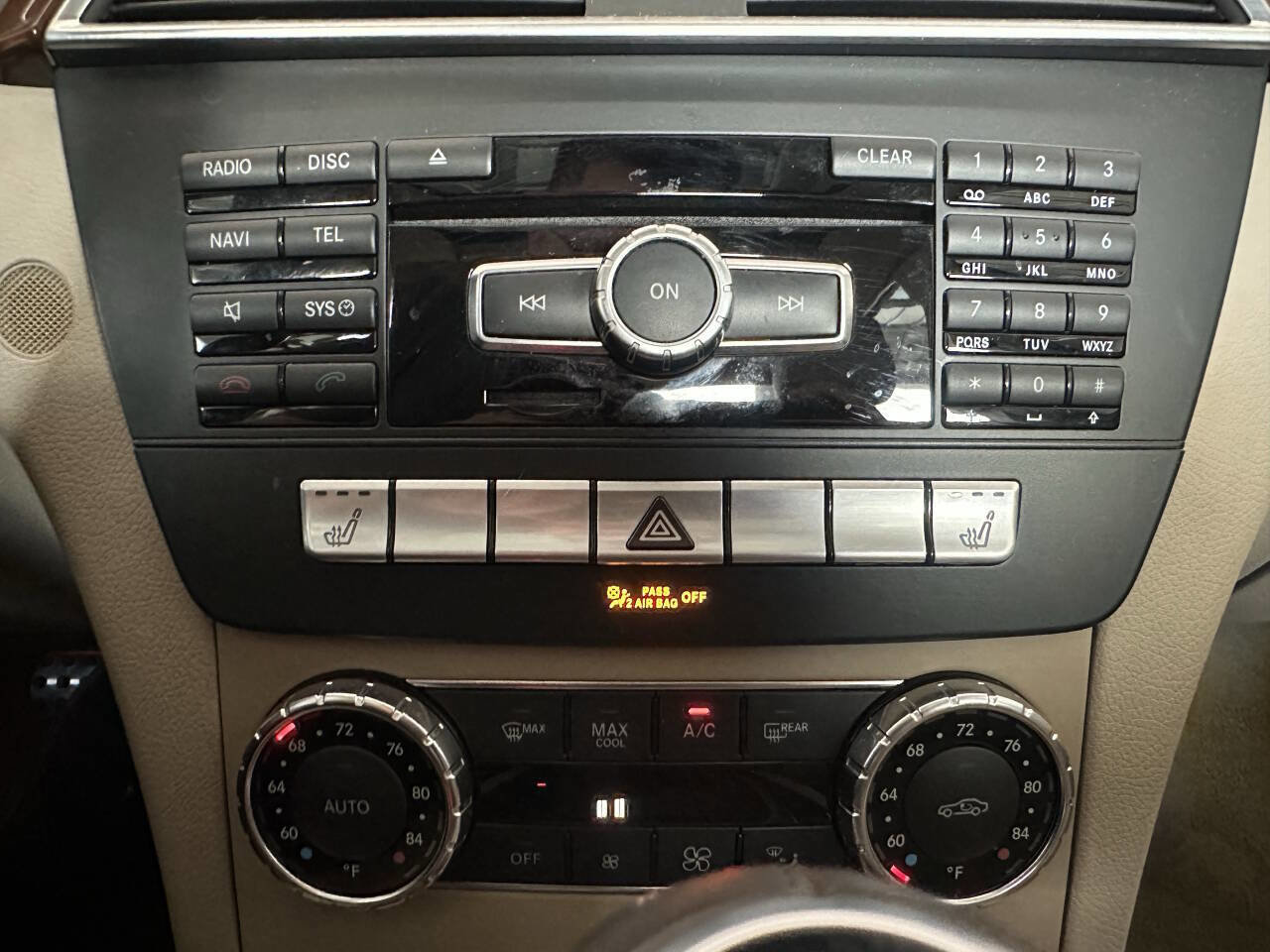 Used 2012 Mercedes-Benz C 250 C 250 Sport 4dr Sedan image 37