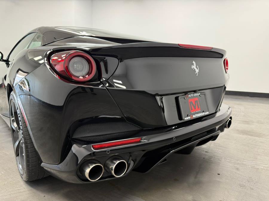 Used 2019 Ferrari Portofino RWD image 34
