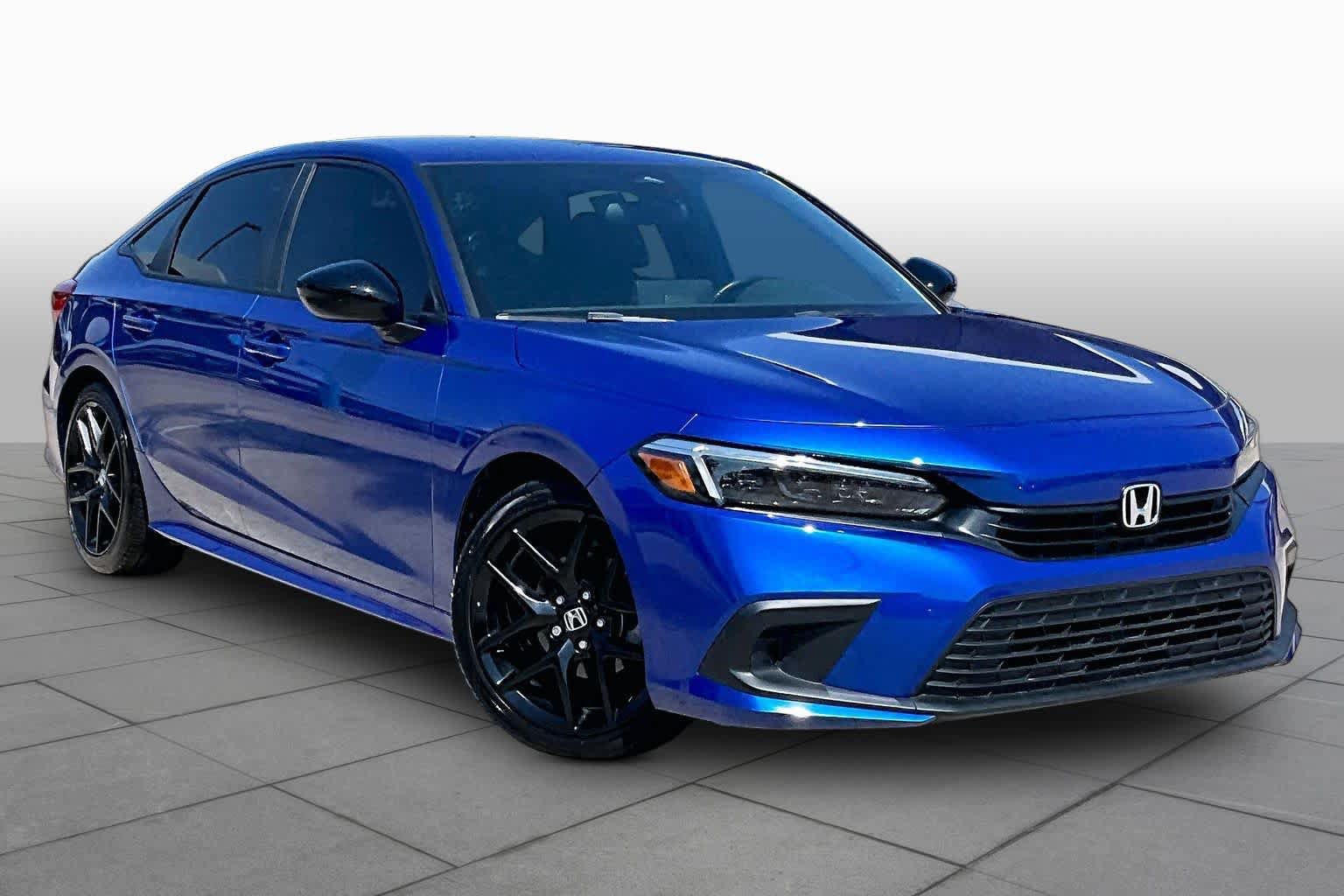 Used 2023 Honda Civic Sport image 3