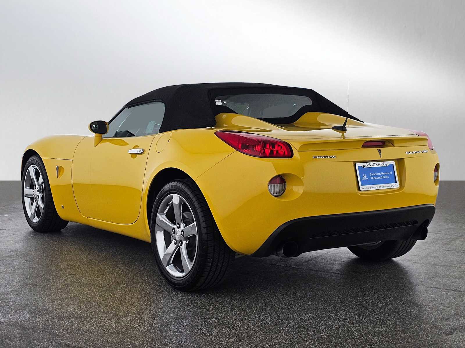 Used 2008 Pontiac Solstice GXP w/ Premium Package image 5