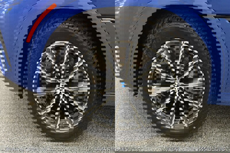 Used 2020 BMW X6 sDrive40i w/ Executive Package image 51