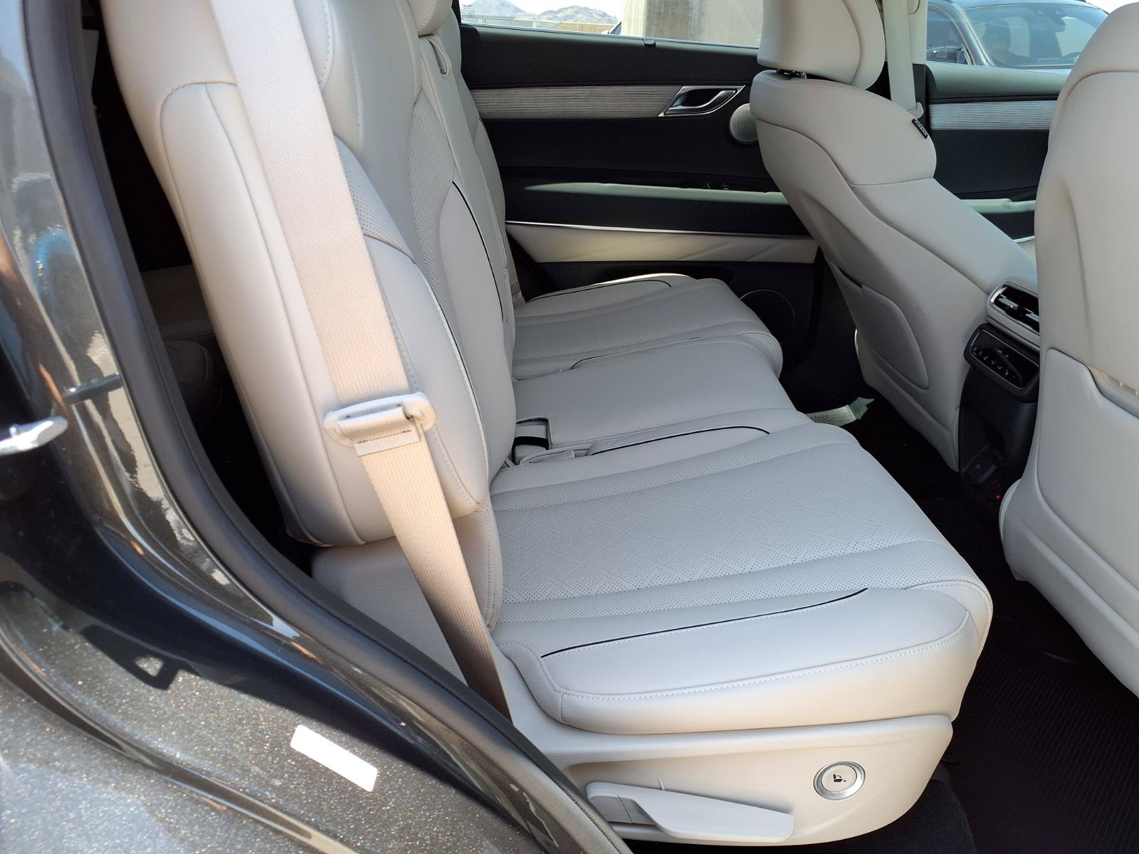 Certified 2026 Genesis GV80 3.5T Advanced AWD/4WD image 15