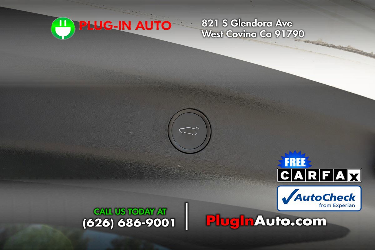 Used 2022 Tesla Model Y Performance image 13