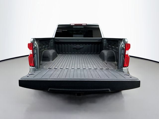 Used 2025 Chevrolet Silverado 1500 LT Trail Boss w/ Convenience Package II AWD/4WD image 29