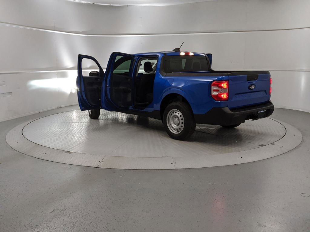 New 2025 Ford Maverick XL image 10