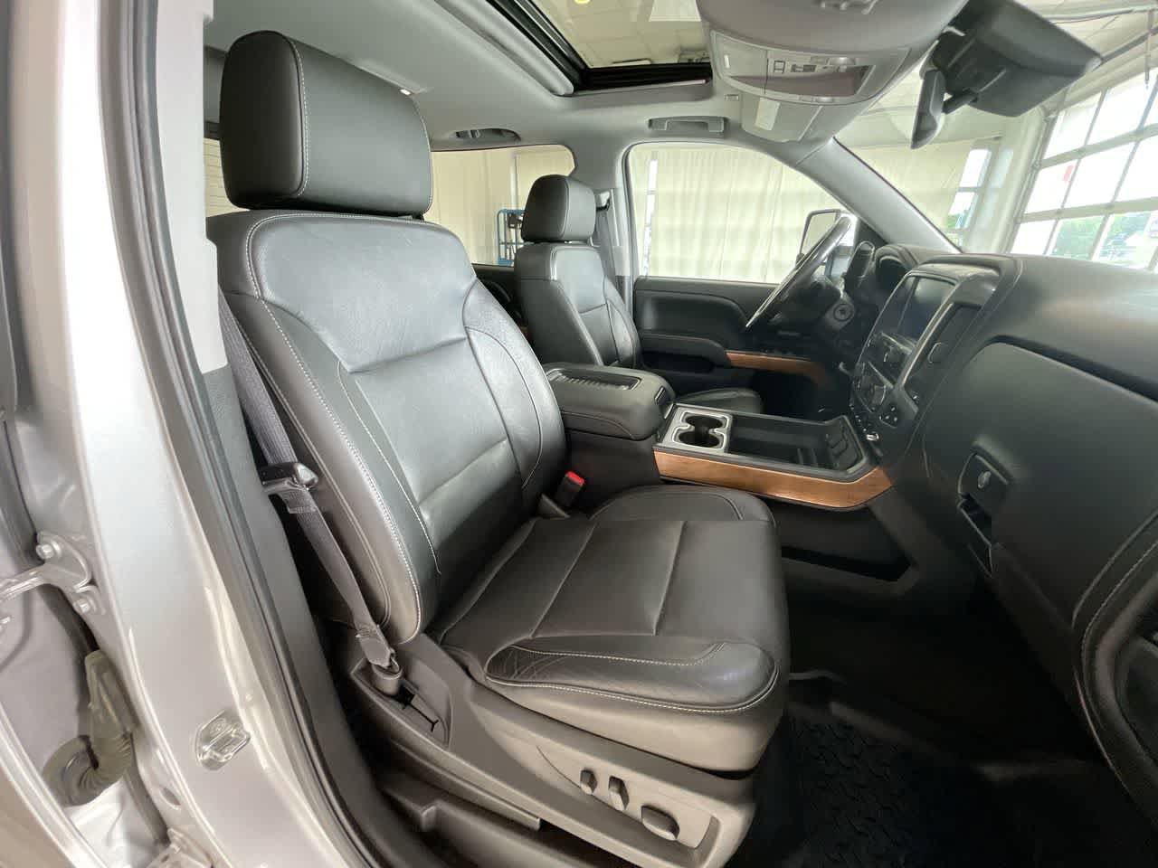 Used 2018 Chevrolet Silverado 1500 LTZ w/ LTZ Plus Package AWD/4WD image 25
