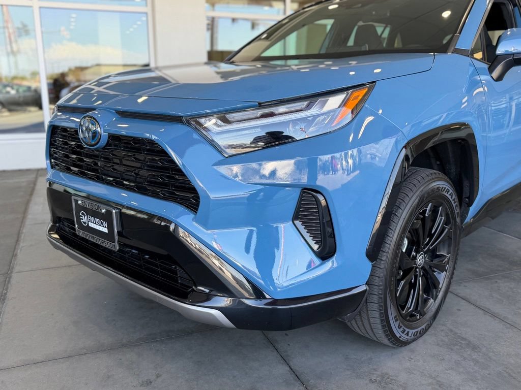 Certified 2022 Toyota RAV4 SE w/ Convenience Package AWD/4WD image 3
