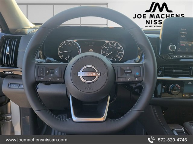 New 2025 Nissan Pathfinder SV image 28