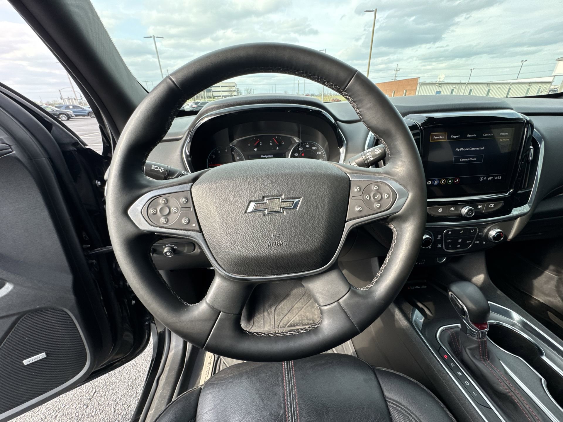 Used 2023 Chevrolet Traverse RS w/ LPO, Cargo Package AWD/4WD image 14