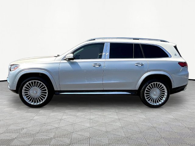 Used 2023 Mercedes-Benz Maybach GLS 600 4MATIC image 4