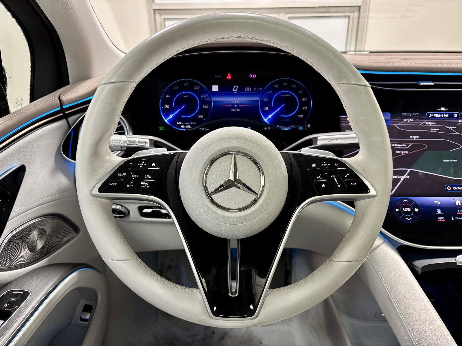 Used 2023 Mercedes-Benz EQS 580 4MATIC SUV image 23