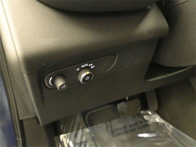 Used 2023 Buick Envision Essence image 14