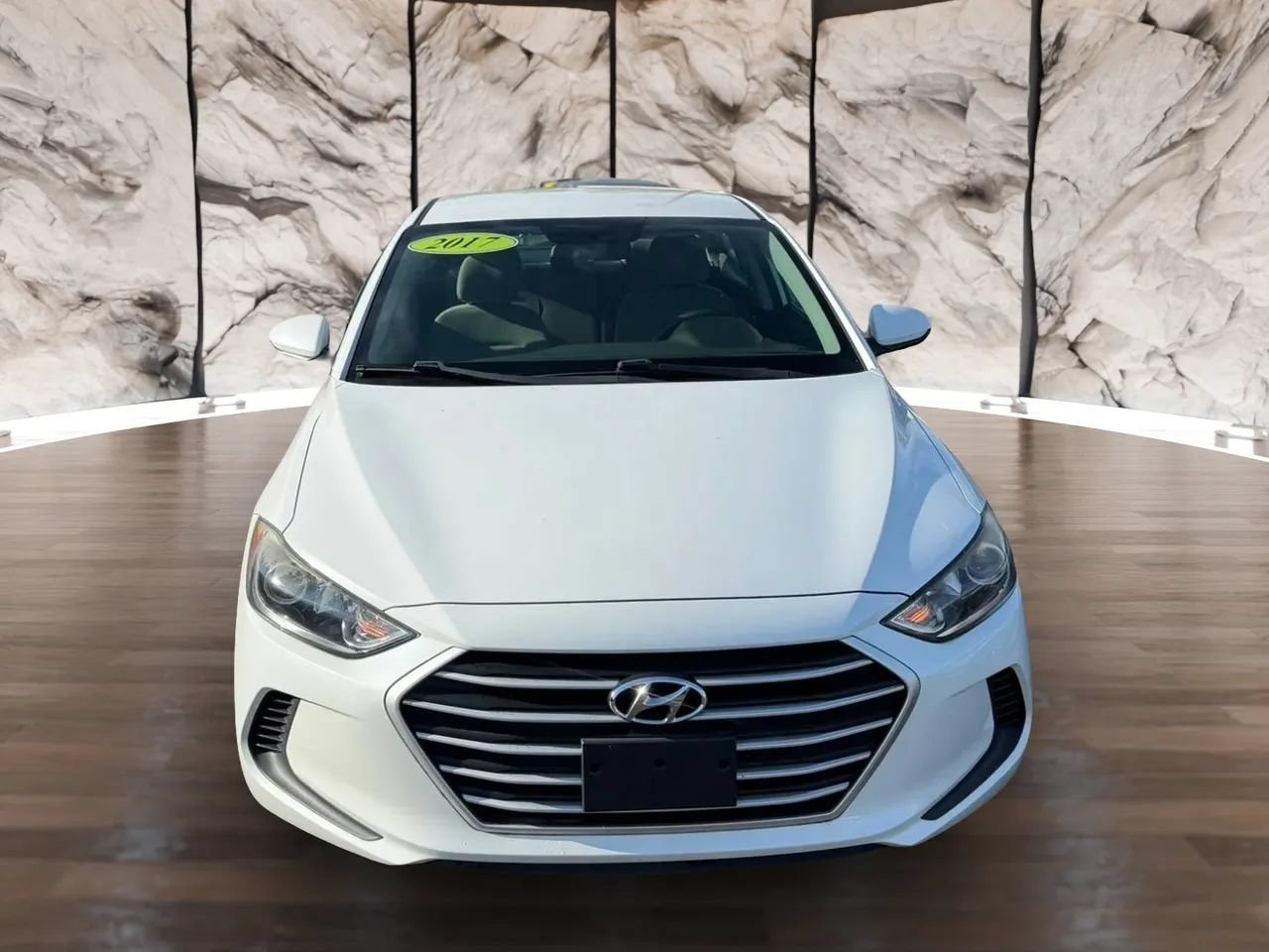 Used 2017 Hyundai Elantra SE FWD image 3