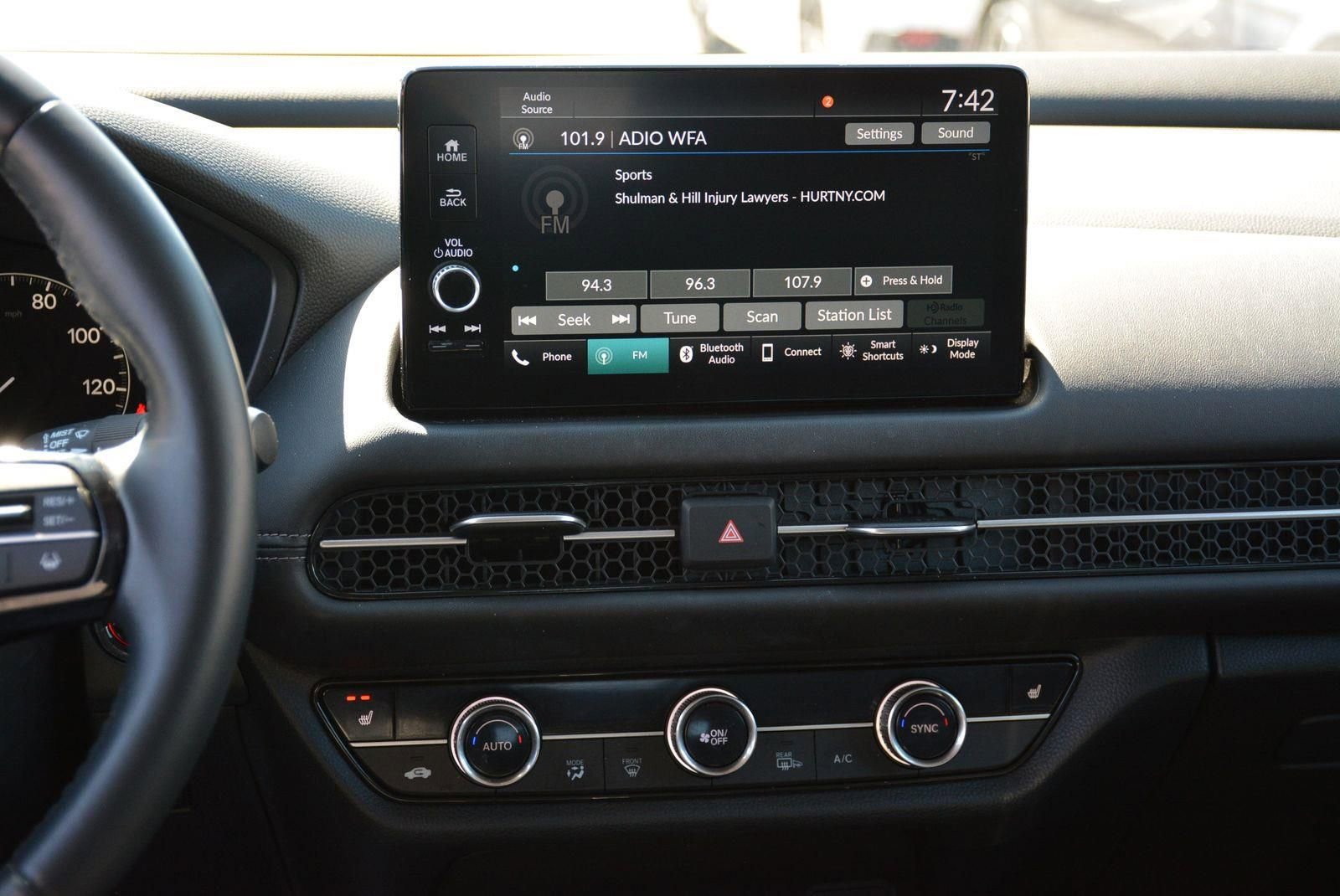 Used 2023 Honda HR-V EX-L image 16