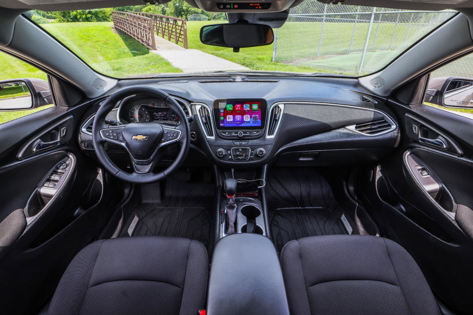 Used 2023 Chevrolet Malibu RS w/ LPO, Floor Liner Package FWD image 2