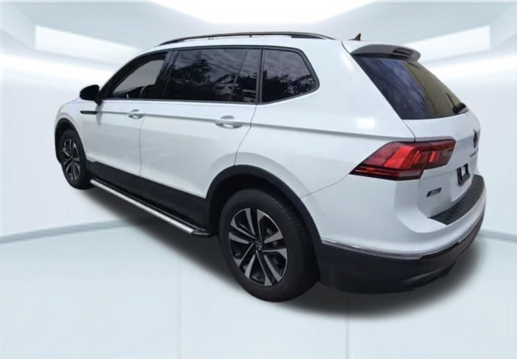 Used 2023 Volkswagen Tiguan S FWD image 4