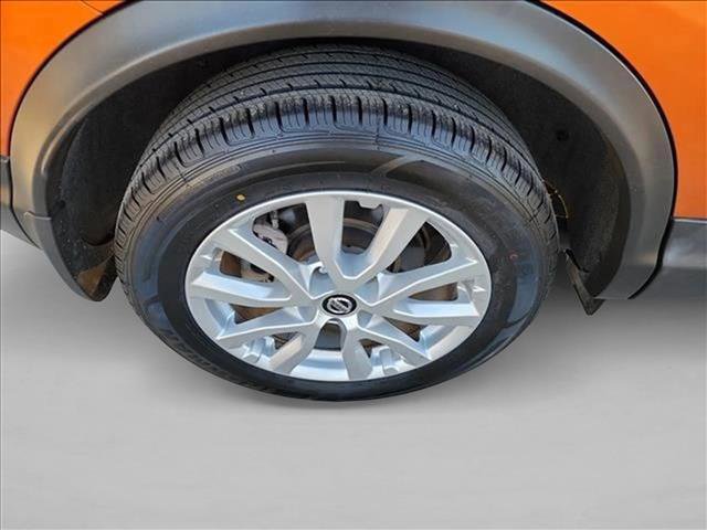 Used 2021 Nissan Rogue Sport SV w/ Technology Package image 11