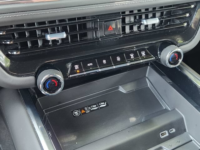 Used 2026 Chevrolet Suburban Z71 AWD/4WD image 44
