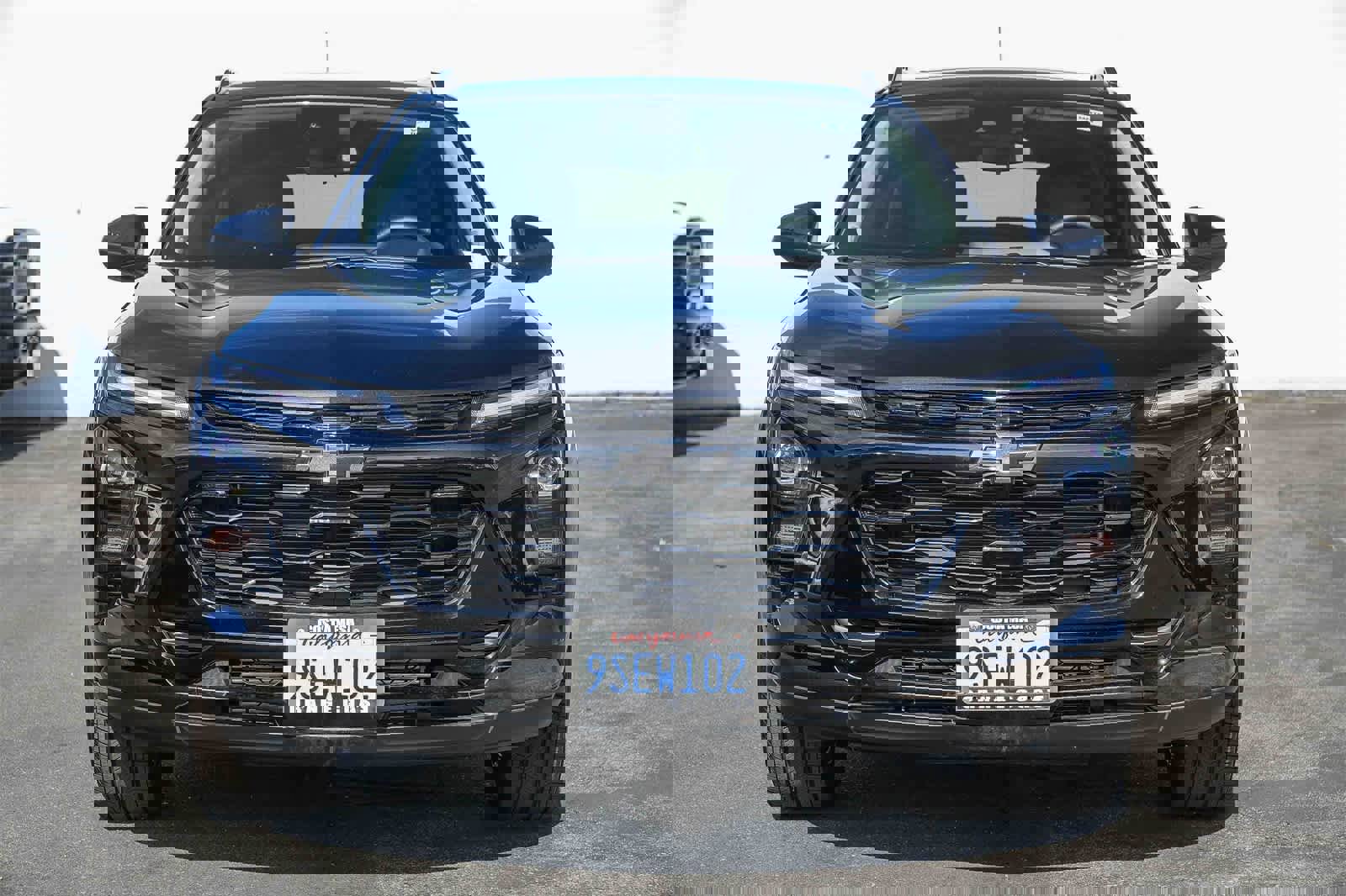 Used 2025 Chevrolet Trax ACTIV w/ Sunroof Package image 2