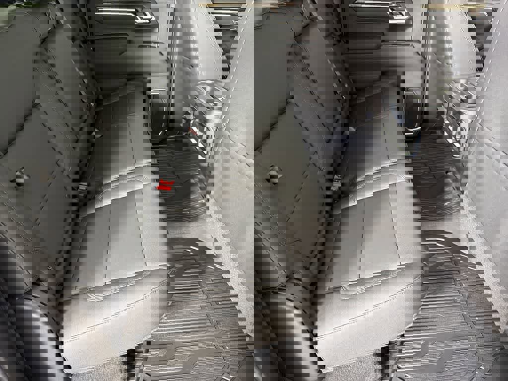 New 2026 GMC Sierra 1500 Elevation w/ Elevation Premium Package AWD/4WD image 25