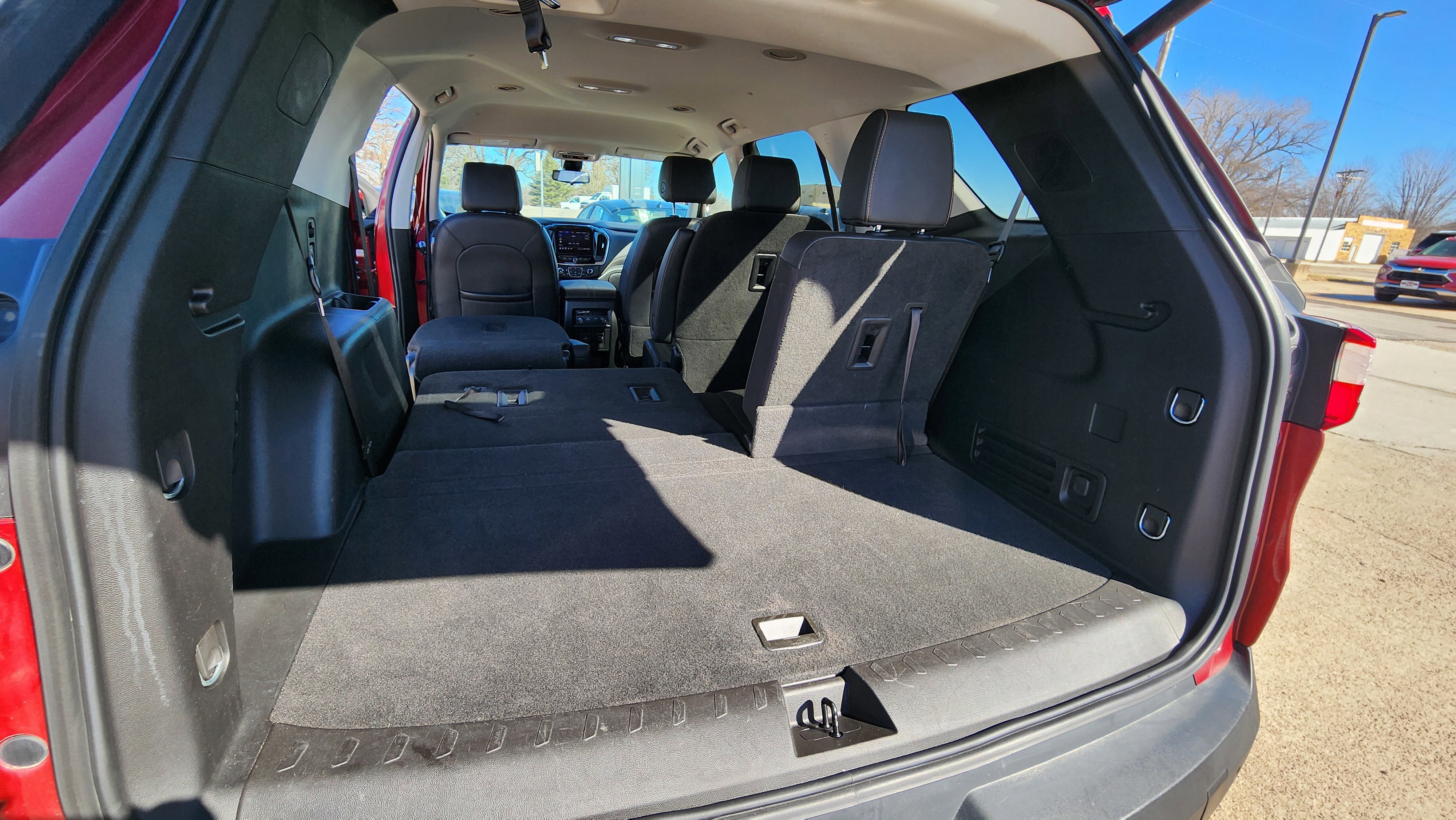 Used 2020 Chevrolet Traverse LT w/ LT Premium Package image 22