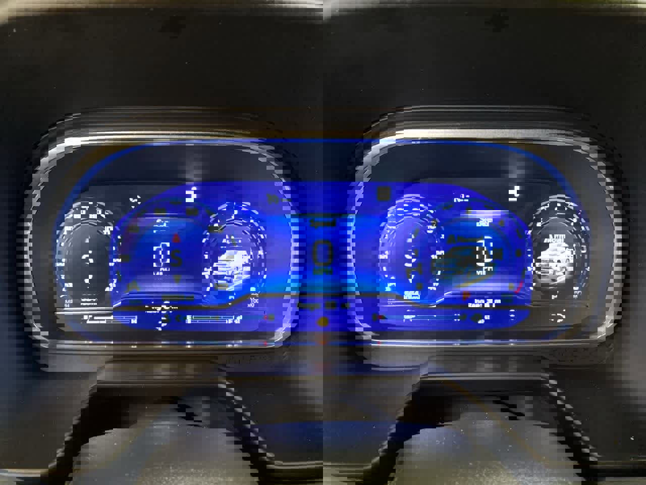 Used 2023 Chevrolet Tahoe Z71 w/ Luxury Package image 27