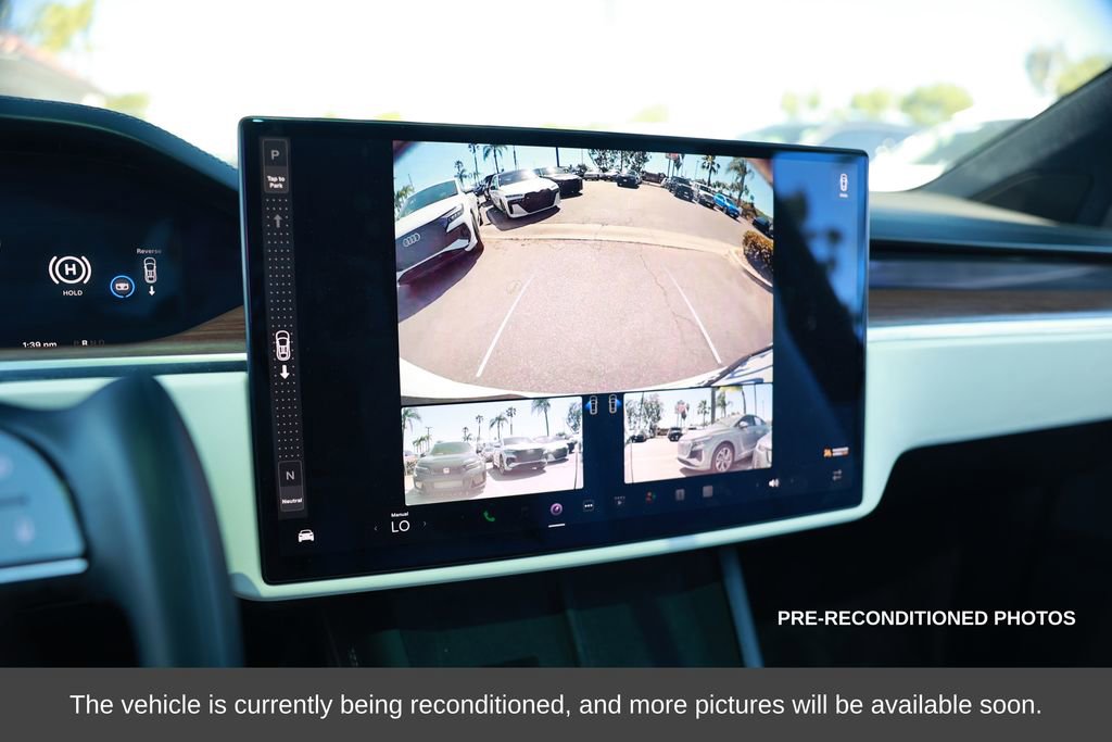 Used 2022 Tesla Model X image 23