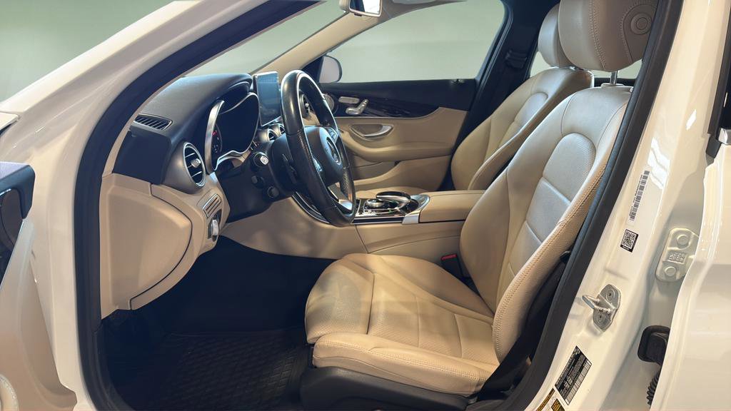 Used 2015 Mercedes-Benz C 300 C 300 image 11