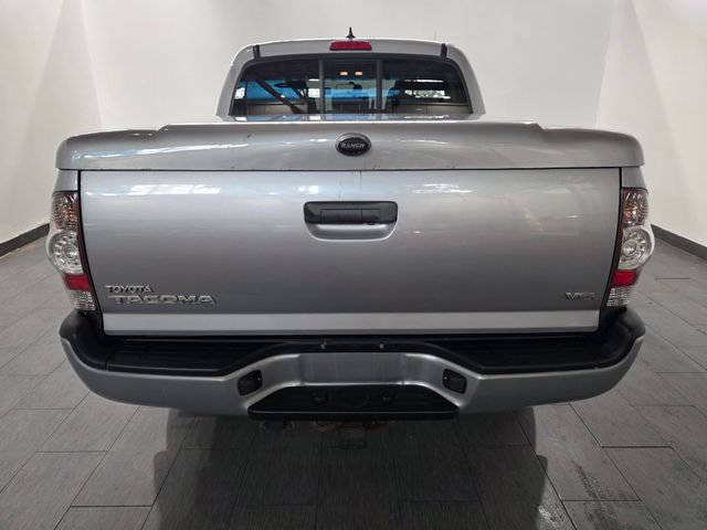 Used 2015 Toyota Tacoma 4x4 Double Cab w/ TRD Sport Package image 4