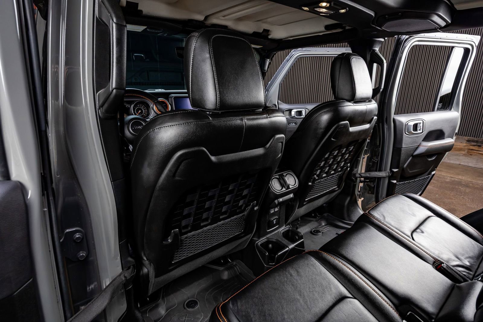 Used 2023 Jeep Gladiator Mojave w/ LED Lighting Group AWD/4WD image 33