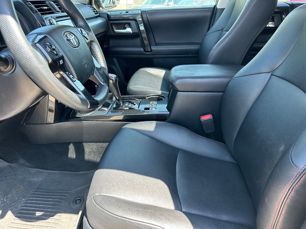 Used 2019 Toyota 4Runner TRD Off-Road Premium AWD/4WD image 11