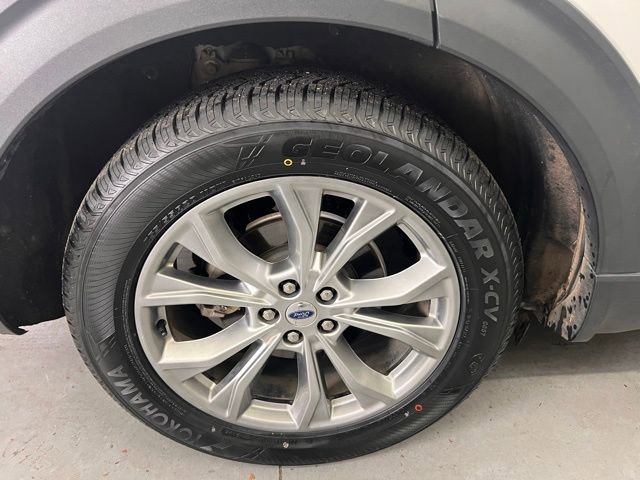 Used 2020 Ford Explorer XLT w/ Equipment Group 202A image 26