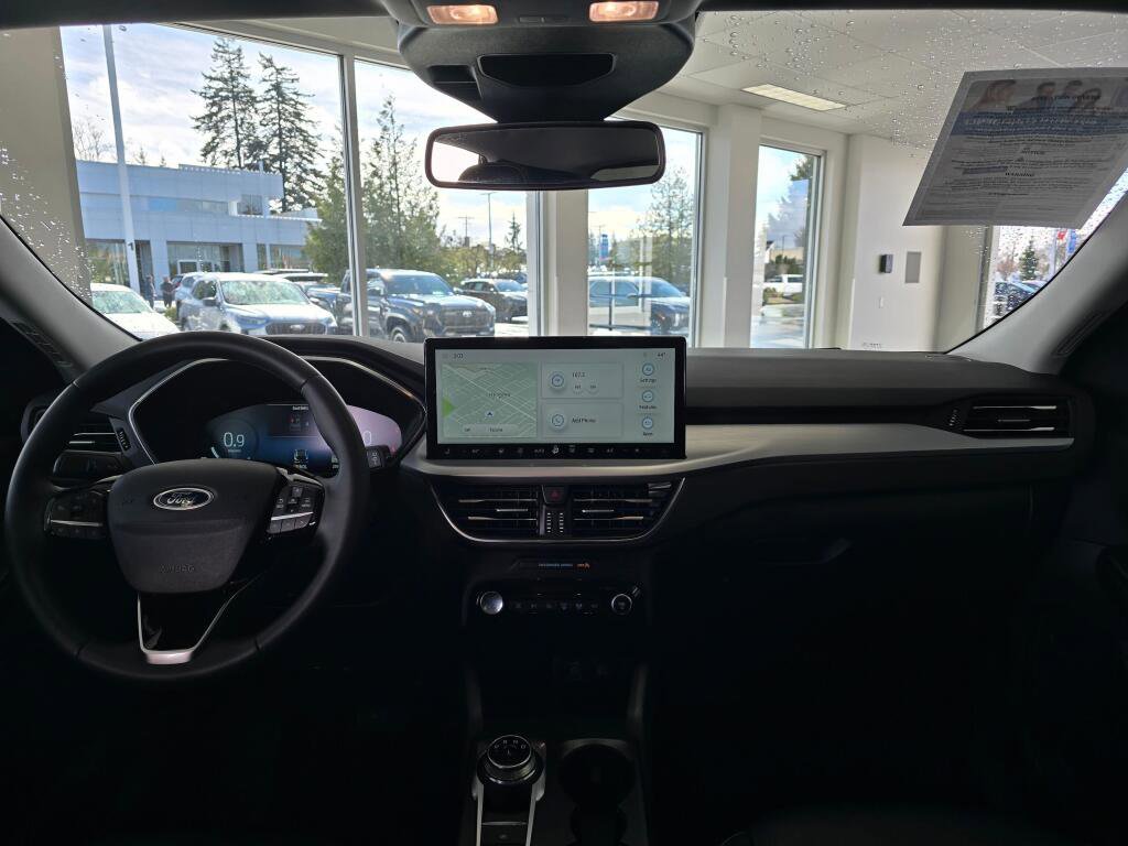 Used 2024 Ford Escape Platinum AWD/4WD image 24